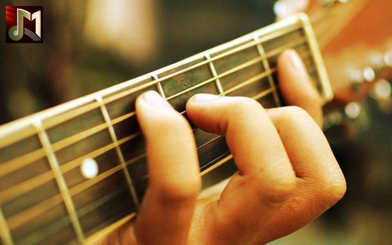 Hướng dẫn cách solo guitar theo hợp âm chi tiết